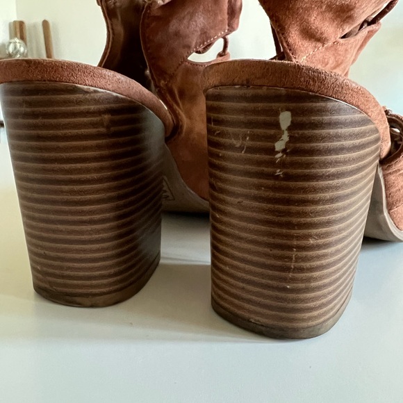 Lace Up Chunky Heel - Picture 8 of 9